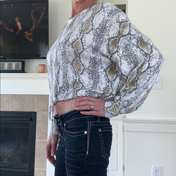 Express Python Shirt  Like New - Picture 2 of 4